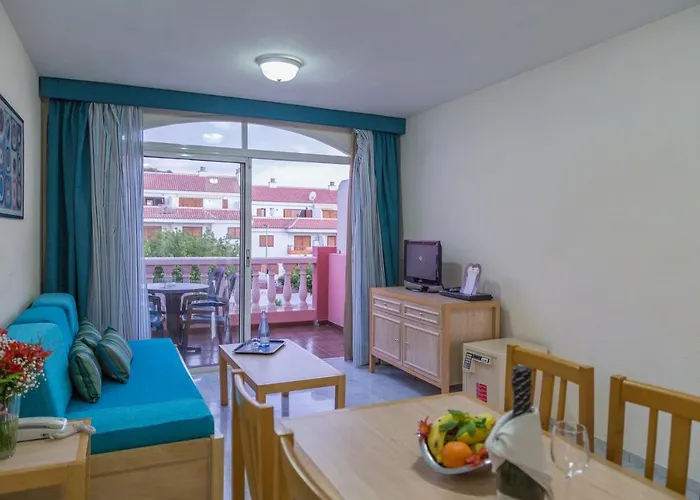 Marola Park 아파트 *