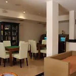 Marola Park 아파트